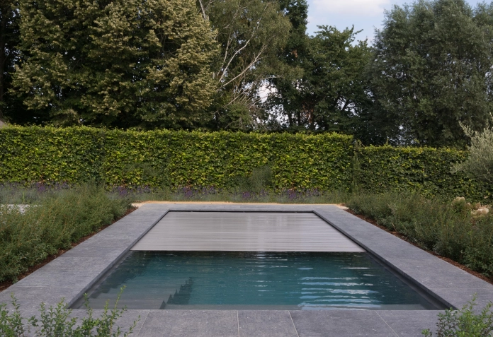 Voordelen van een polycarbonaat lamellen afdekking