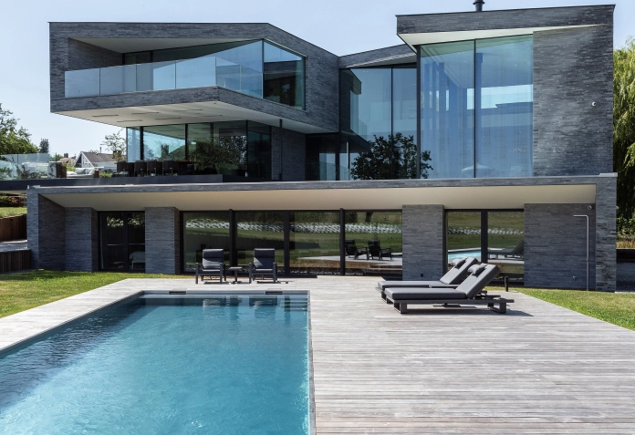 Onderhoud van een vinylester zwembad