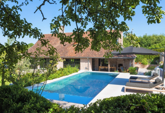 Zwembadbouwer in Waalwijk