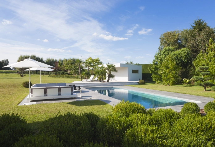 Een zorgeloze installatie door de zwembadspecialist