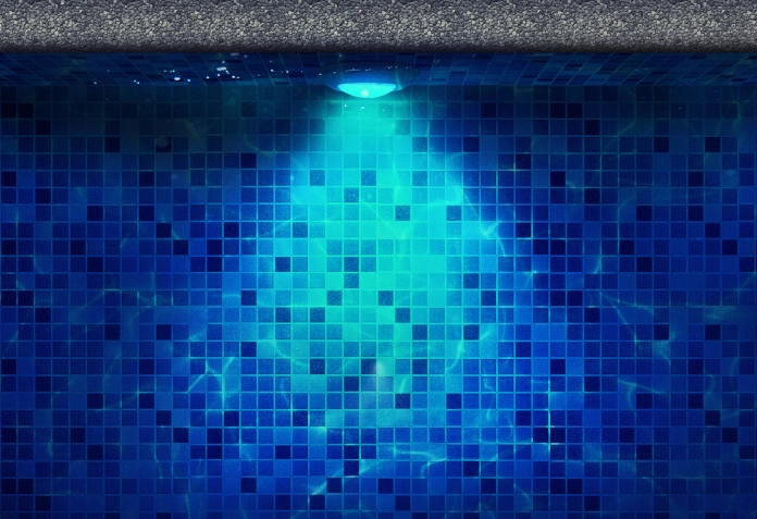 Een buitenzwembad met een bijzondere kleur of een buitenzwembad met overkapping? Veerman Zwembaden maakt het mogelijk 